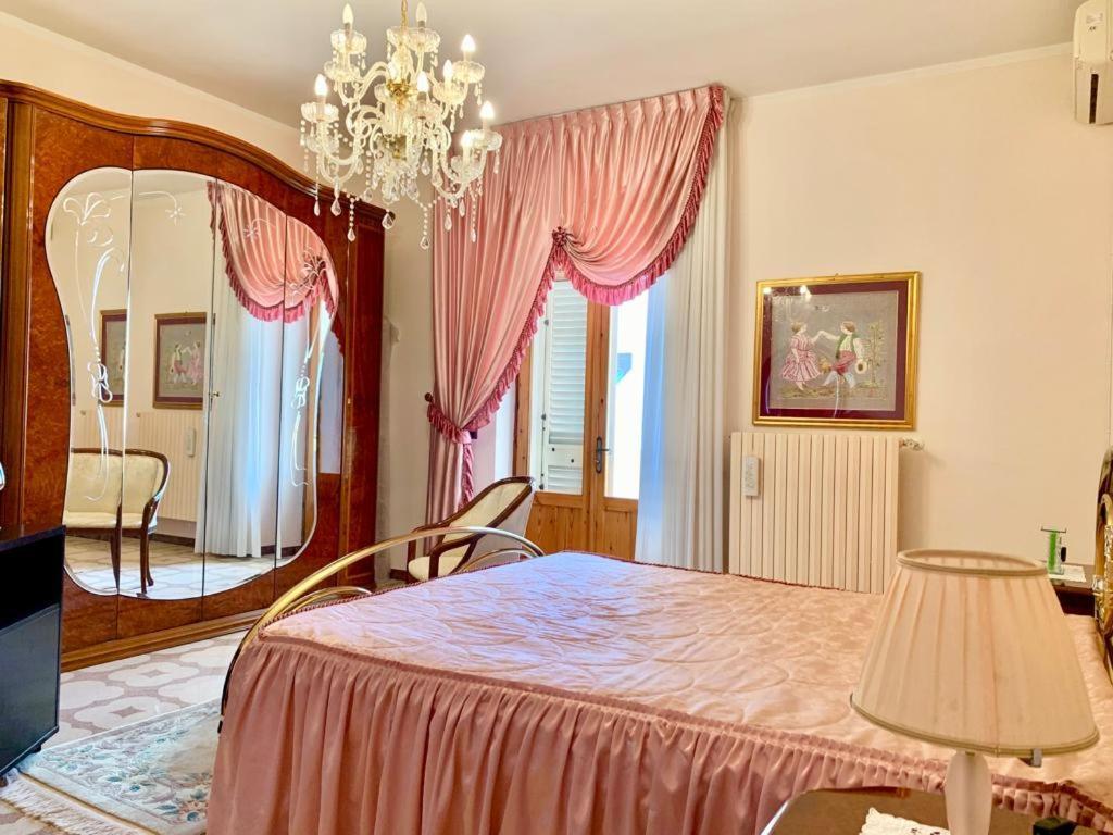 Bed & Breakfast Acquamarina Castro  Екстер'єр фото