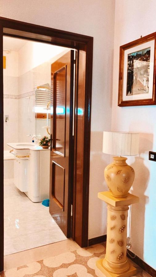 Bed & Breakfast Acquamarina Castro  Екстер'єр фото
